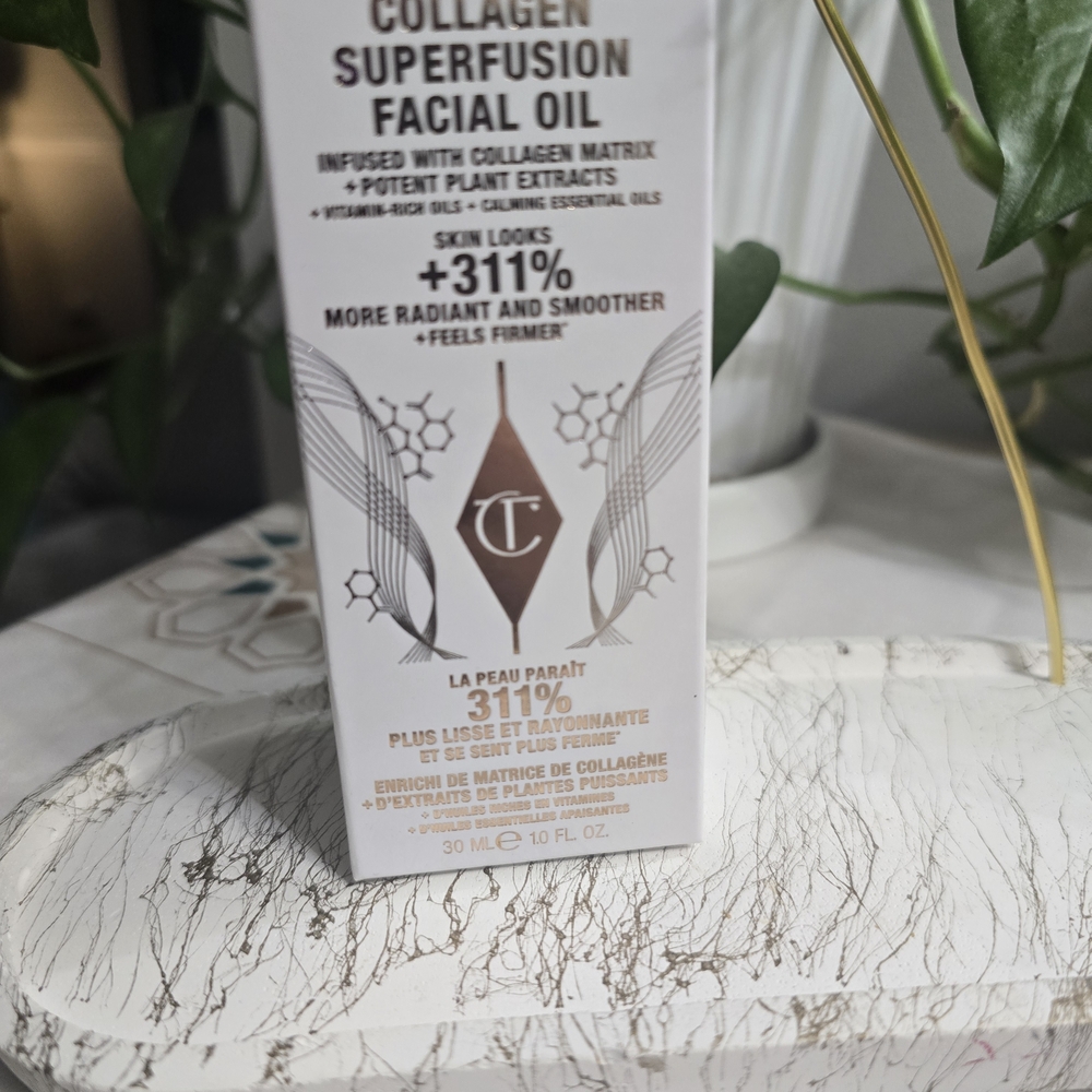 Charlotte Tilbury Facial Oil Box in White and Gold Accents